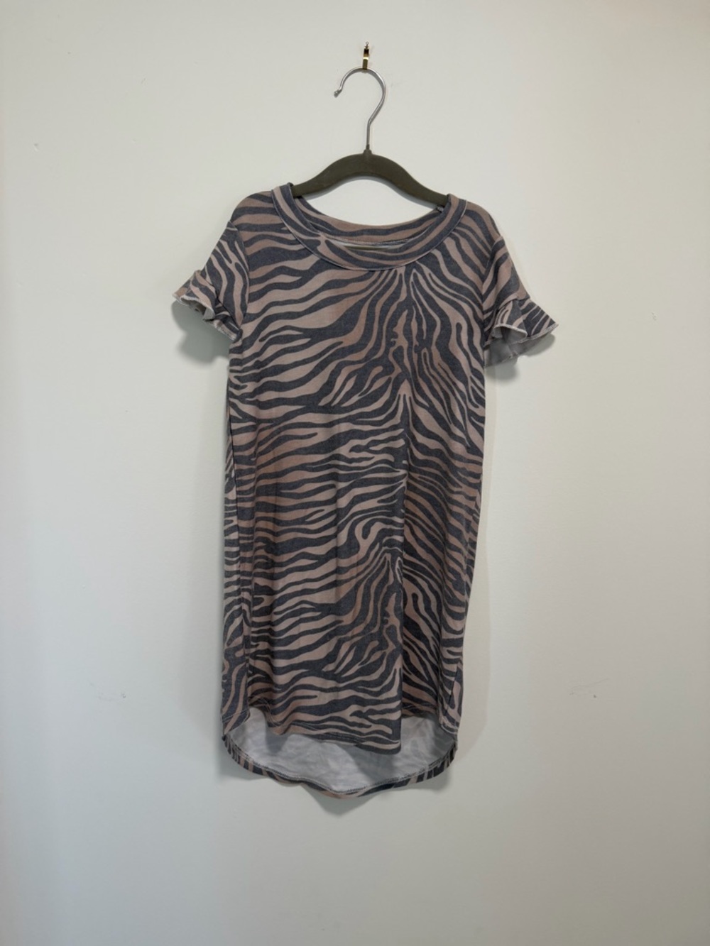 Girls' Zebra-Stripe Casual Ruffle Sleeve Dress in Brown and Gray